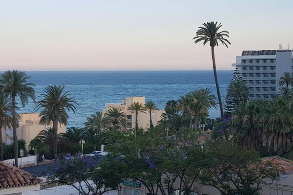 Apartamento Junto Al Mar En Puerto Marina Apartment Benalmadena Luaran gambar