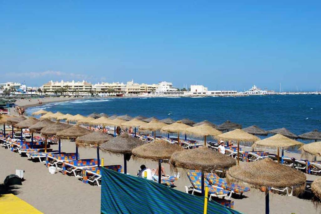 Apartamento Junto Al Mar En Puerto Marina Apartment Benalmadena Luaran gambar