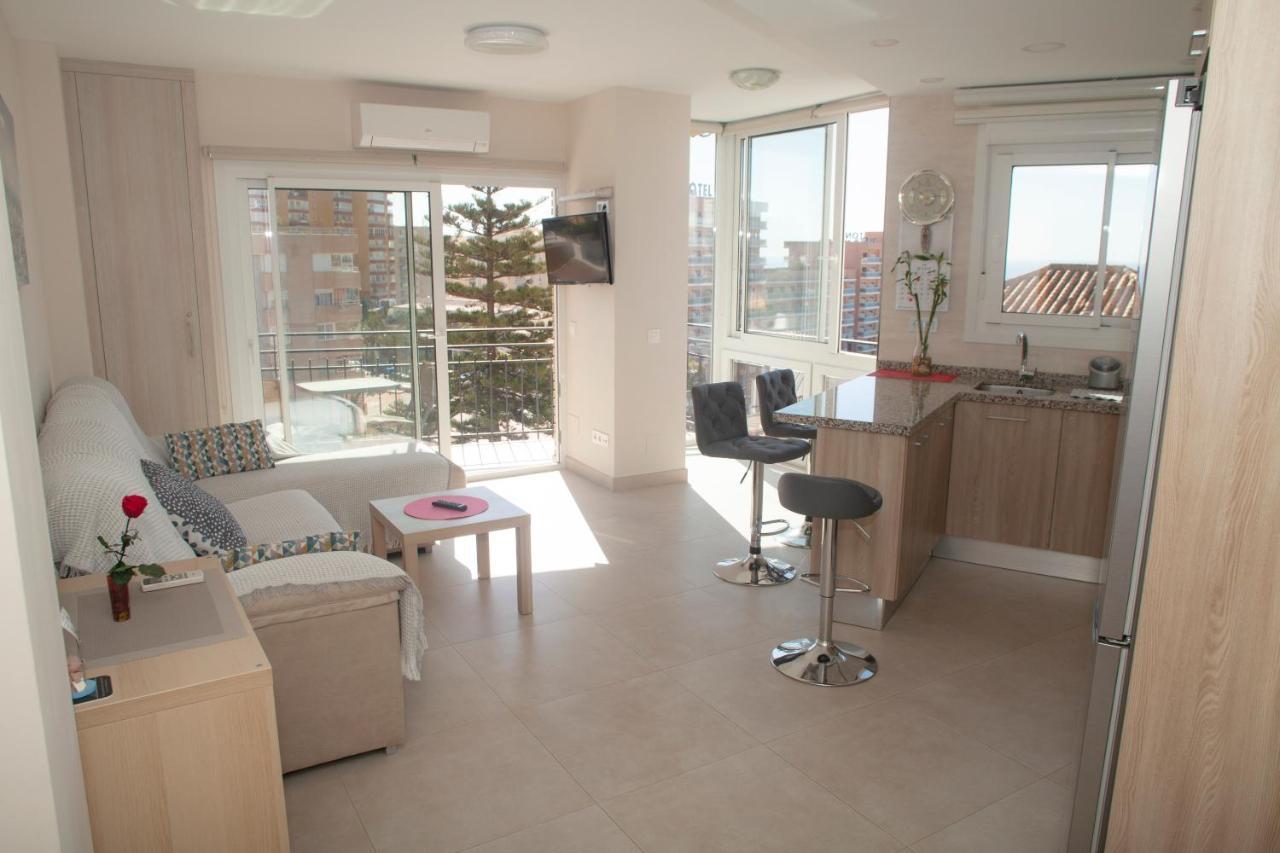 Apartamento Junto Al Mar En Puerto Marina Apartment Benalmadena Luaran gambar